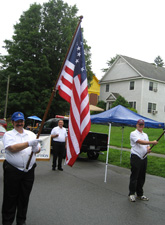 George Malinoski (l) and Rich Fullam of the Saratoga Battle Chapter just prior to kickoff