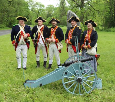 2nd Continental Artillery members with Bella Rose at Roger&rsquo;s Island.