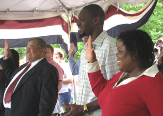 Candidates Reciting Oath of Allegiance - Photo courtesy of Duane Booth
